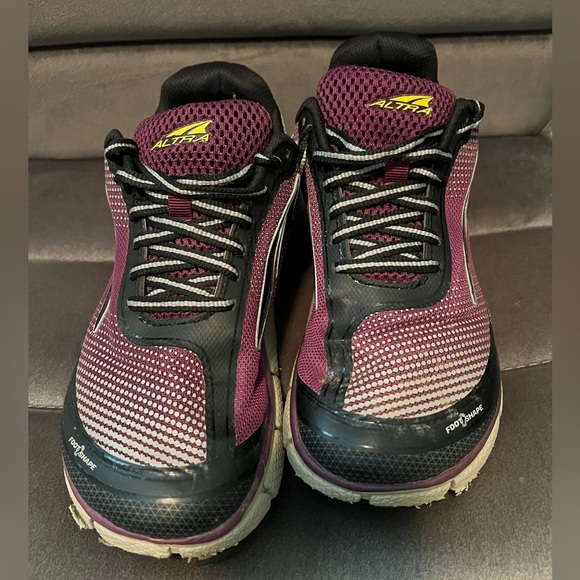 Altra Torrin 2.5 Women's Purple Running Shoes Size 8 - Picture 2 of 7